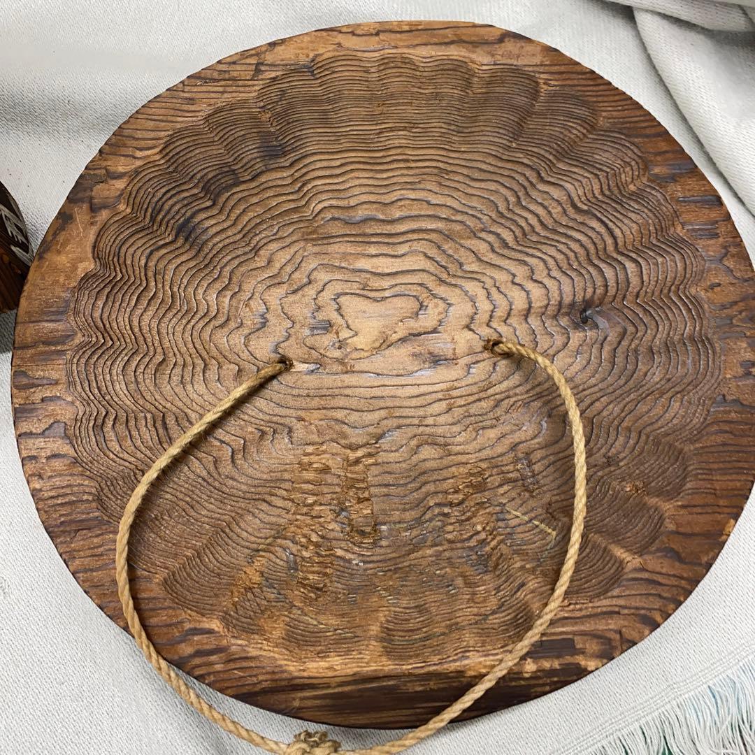 たぬきの木彫　置物　杉丸