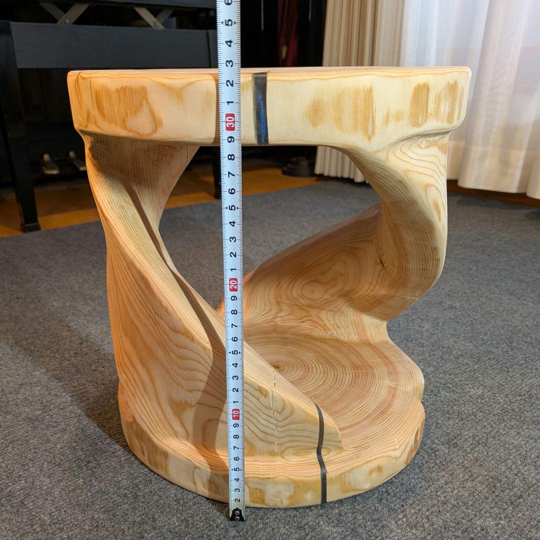 檜　丸太　椅子　スツール　くり抜き　ねじり　レジン　高さ約32.5cm
