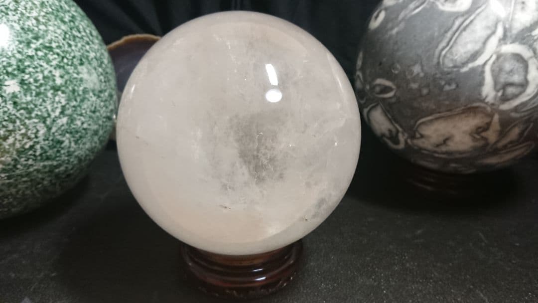 ヒマラヤ水晶 虹入り 開運、気の浄化、祈願達成  持つ人を選ばない万能の石