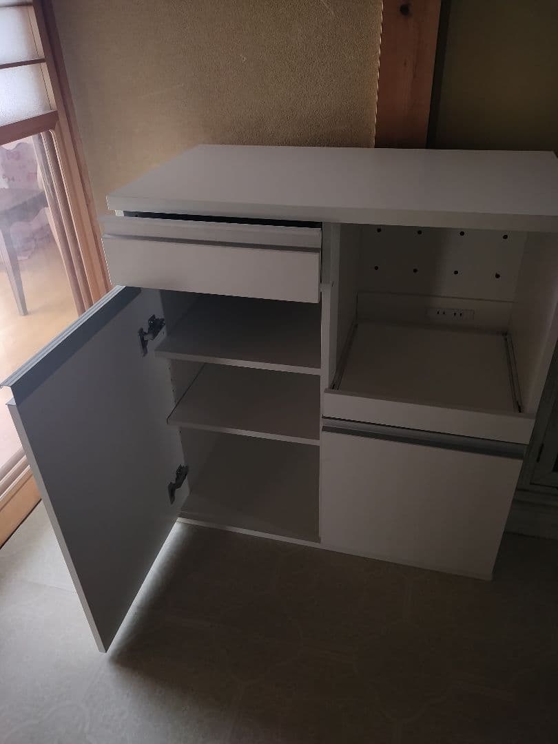ホワイトレンジボード・収納家具　イーナ　ニトリ風　北欧