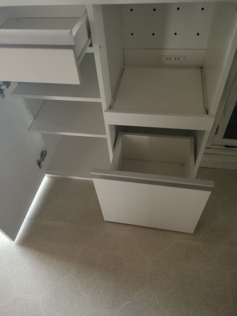 ホワイトレンジボード・収納家具　イーナ　ニトリ風　北欧