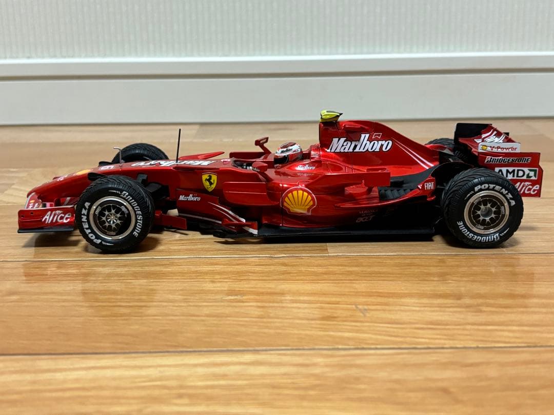マテル 1/18 フェラーリ F1 200勝記念限定モデル F2007 中国GP