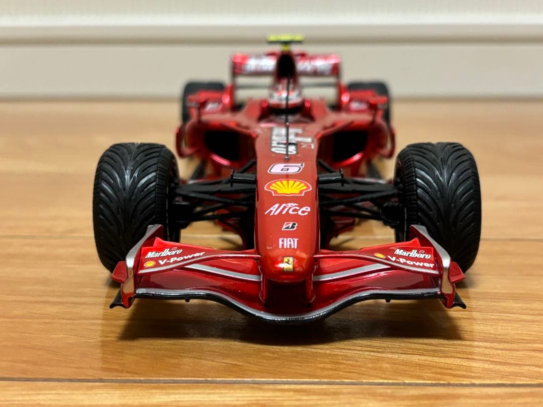 マテル 1/18 フェラーリ F1 200勝記念限定モデル F2007 中国GP