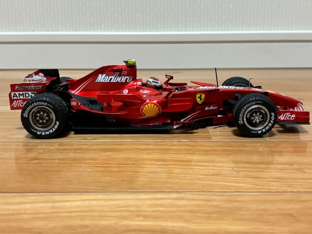 マテル 1/18 フェラーリ F1 200勝記念限定モデル F2007 中国GP