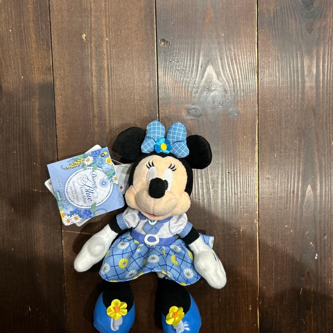 ミニーマウス ぬいぐるみ 青い花柄 - メルカリ