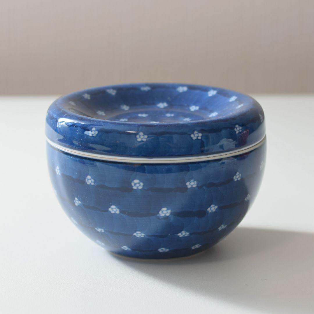 源右衛門 蓋物 赤絵梅地紋