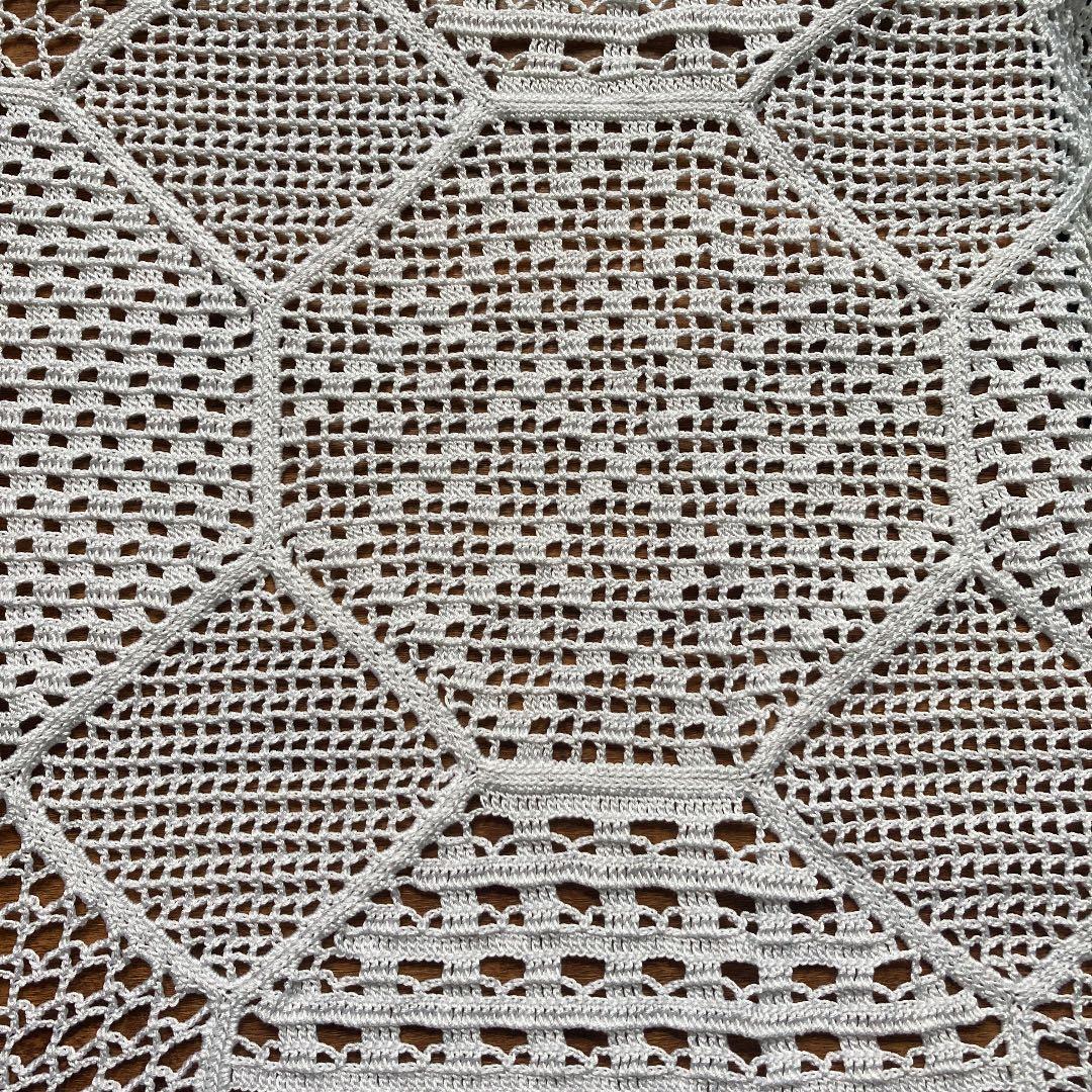 クロッシェレース テーブルクロス マルチカバー 135×148cm程度