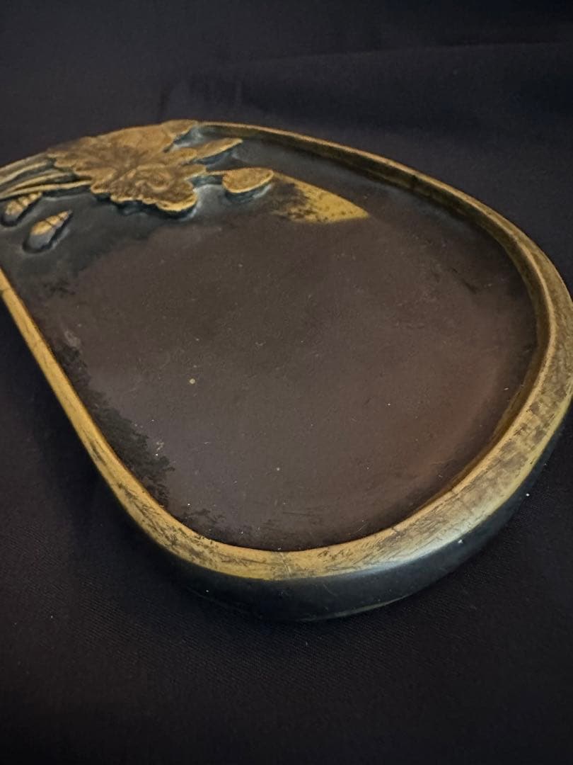 ☆骨董 端渓硯 乾隆12年(1747年) 蓮に蛙と巻貝図☆ - メルカリ