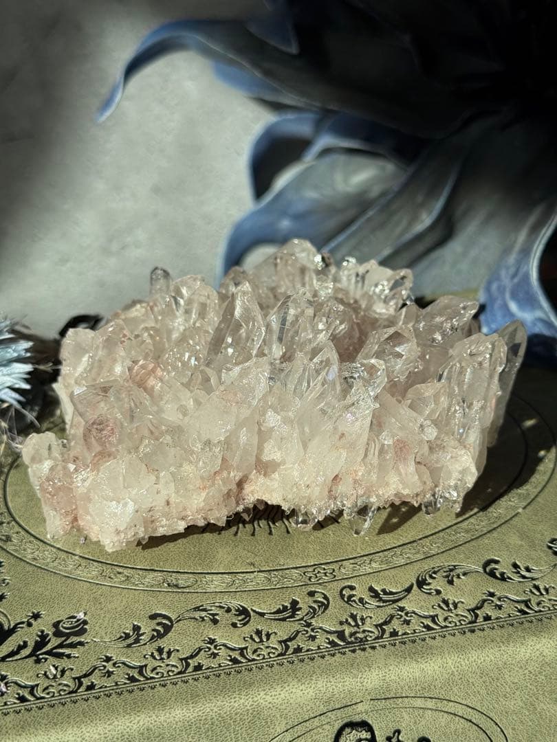 美しすぎる　ピンクレムリアンクラスター　コロンビア　ピンク　レムリアン