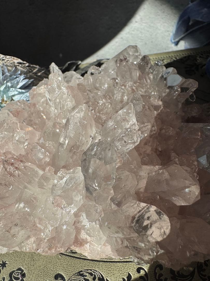 美しすぎる　ピンクレムリアンクラスター　コロンビア　ピンク　レムリアン