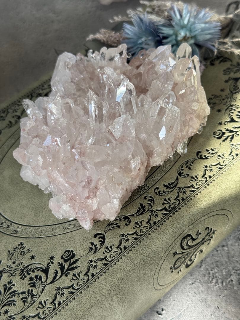 美しすぎる　ピンクレムリアンクラスター　コロンビア　ピンク　レムリアン