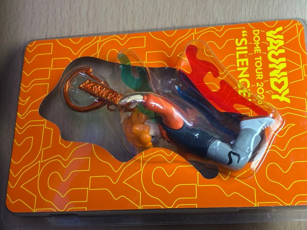 【新品】Mini Vaundy Keychain \"SILENCE\" セット