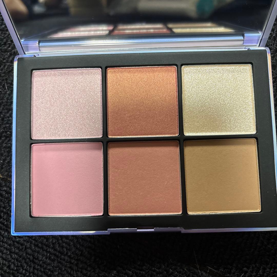 NARS エシリアル　オーラ　ブラッシュパレット　ライトスピード