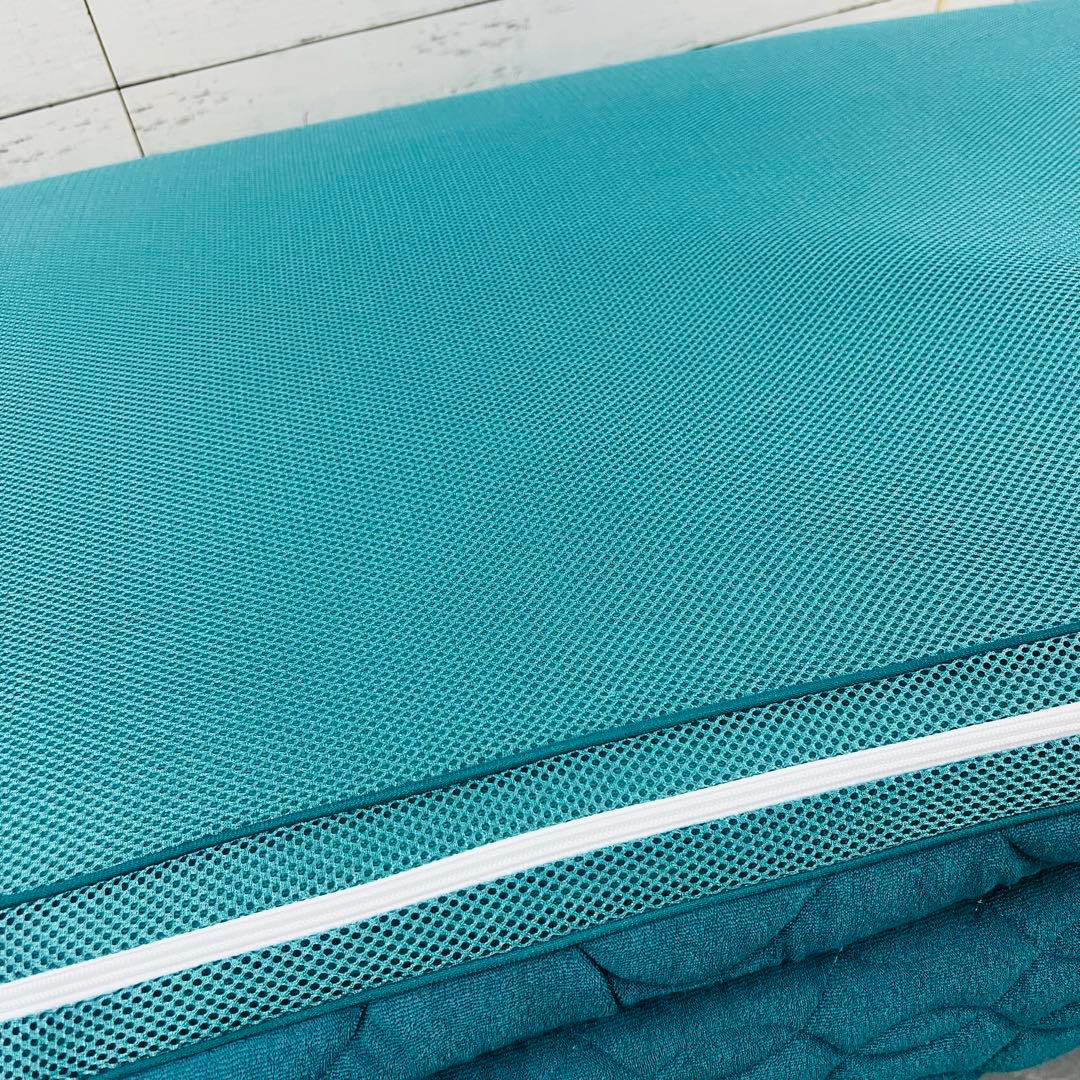 通気性抜群 “ブレスエアー エヴォリューション＜クイーン＞ターコイズブルー