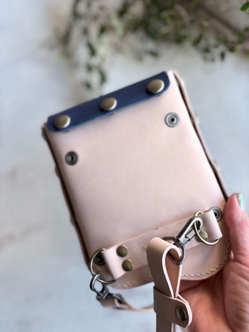 ヌメ革ナチュラル、手染めネイビー、大容量シザーケース