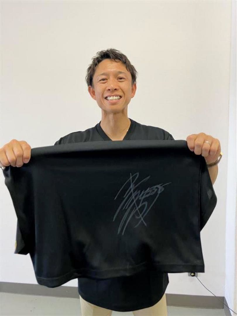 新品未開封 競艇 毒島誠選手サイン入りTシャツ - メルカリ