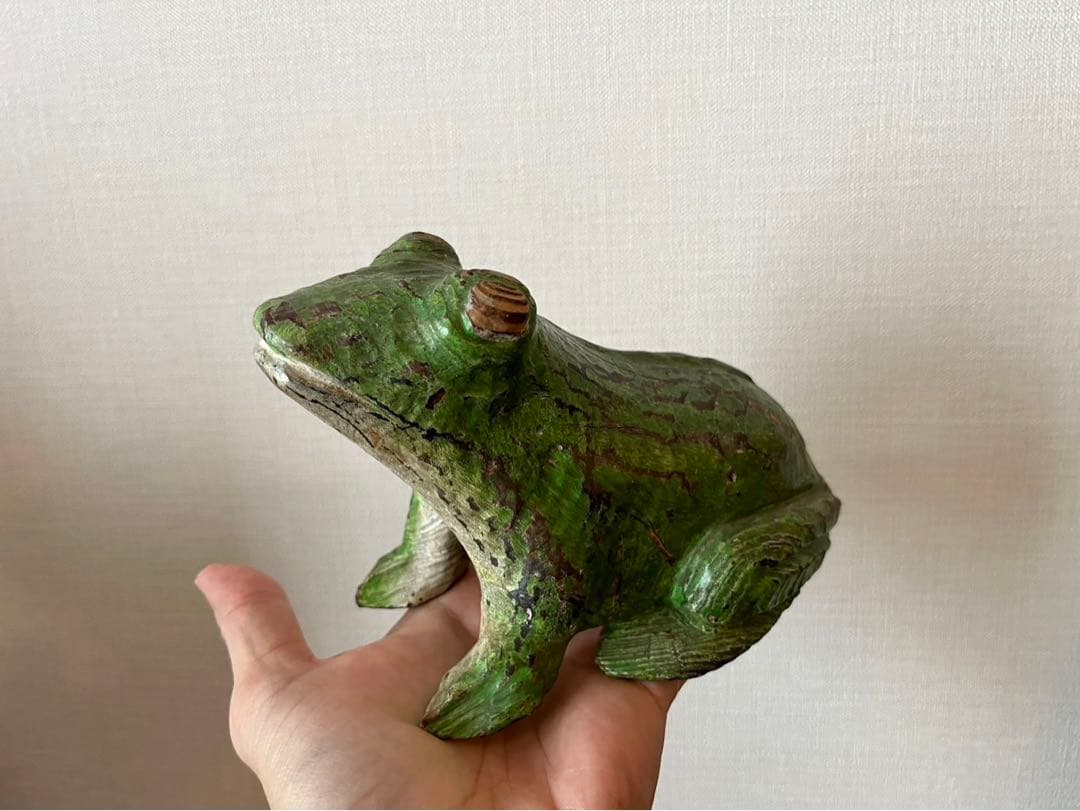 珍品 かえる 蛙 木 彫刻 骨董 アンティーク 時代物 置物 昭和レトロ 戦前