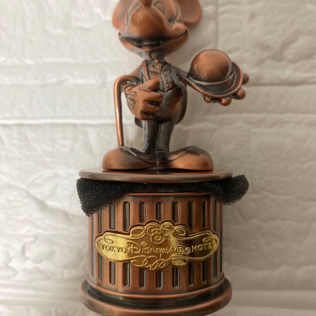 東京ディズニーランドホテル限定　ミッキーマウスブロンズ像