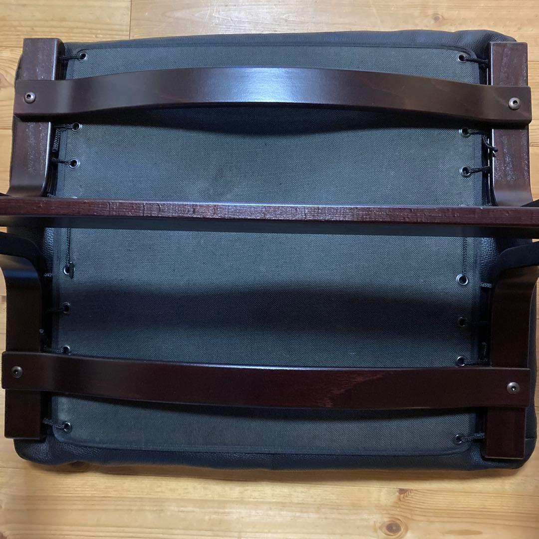 シエスタ　クラシックオットマン(黒)