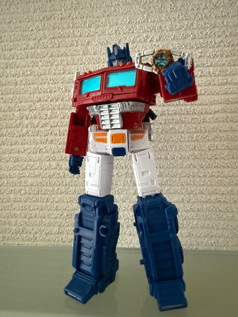 オートボット ヘッドクオーターとER-02のオプティマスプライム