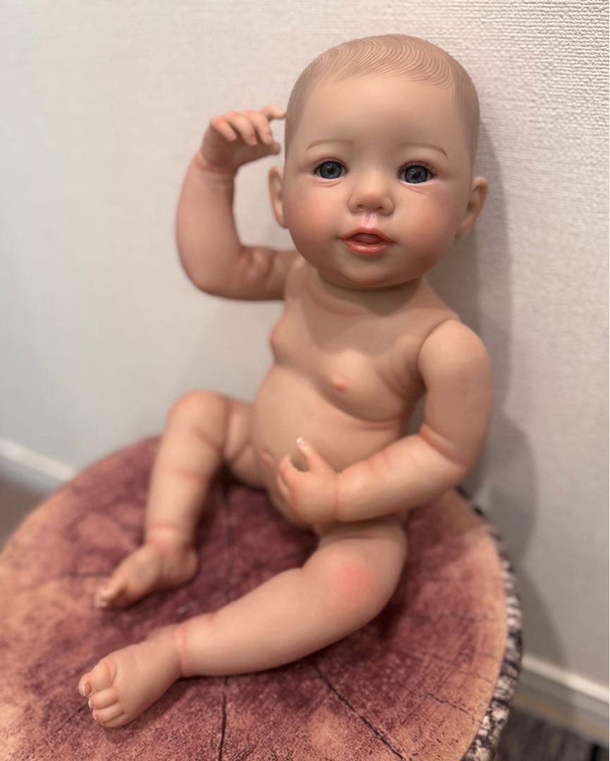 ★新品★リボーンドール フルボディーつぶらな瞳の女の子48cm