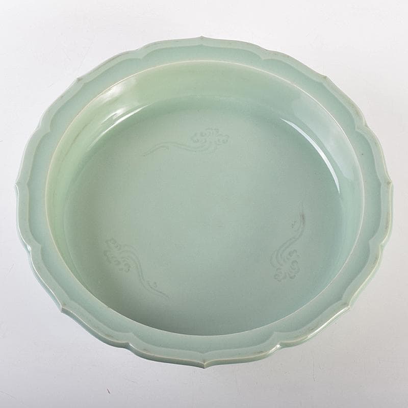 茶道具　京焼　初代宮永東山作　青磁八稜式瑞雲文　水盤　共箱　D　R7858B