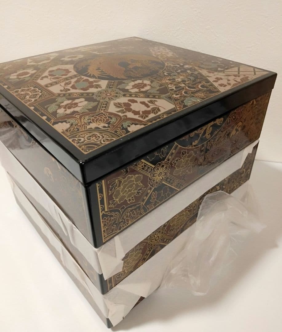 未使用】山中漆器 正倉院風蒔絵 鳳凰 重箱 三段重 おせち - メルカリ