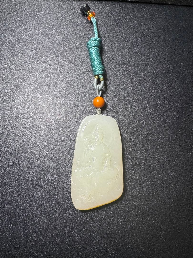 【貴重】本玉 新疆産和田玉 仏像 香港玉彫刻名匠作品 ペンダント 旧家蔵出し