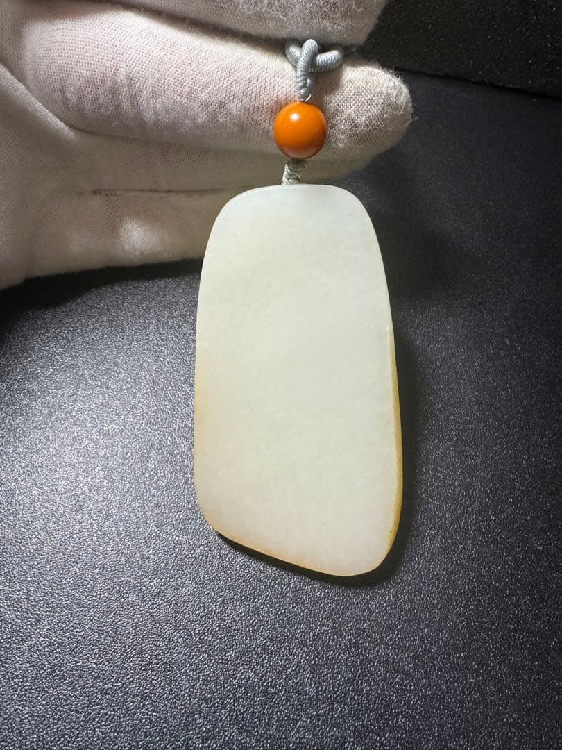 【貴重】本玉 新疆産和田玉 仏像 香港玉彫刻名匠作品 ペンダント 旧家蔵出し