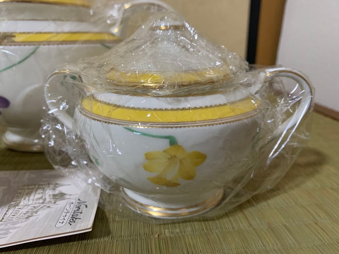 ノリタケ　ヴィヴィットソロボーン　ティーポット、クリーマー、シュガーポット