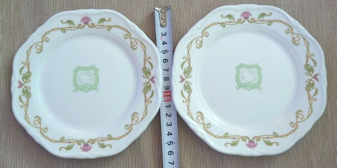 【超レア】ウェッジウッド×ハローキティお皿4枚セット