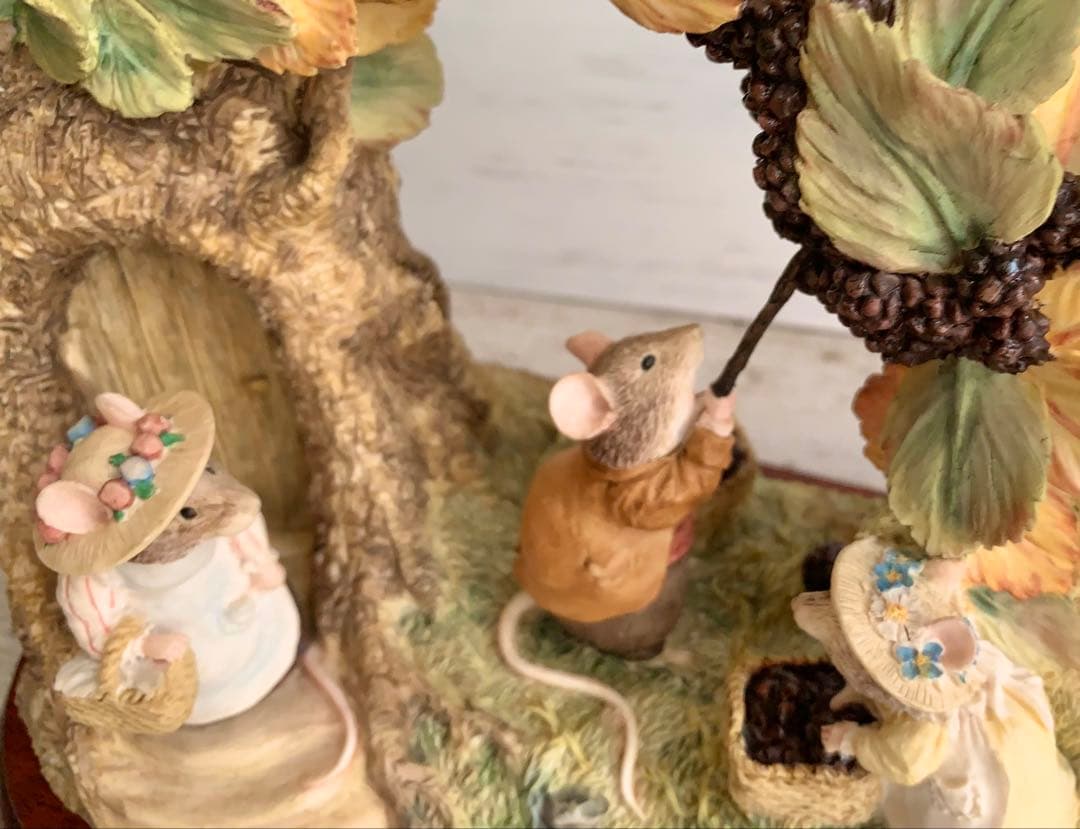 【希少】ブランブリーヘッジ 秋 Autumn タブロー フィギュリン 置物