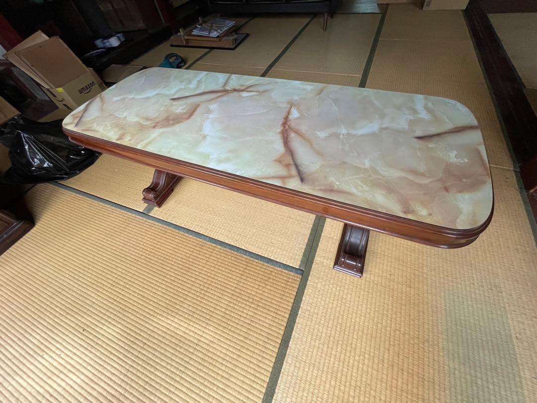 大理石風天板の長方形テーブル