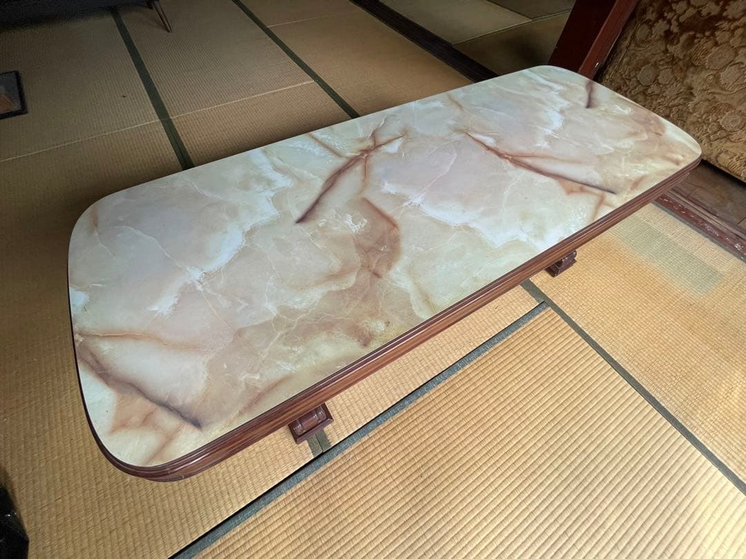 大理石風天板の長方形テーブル