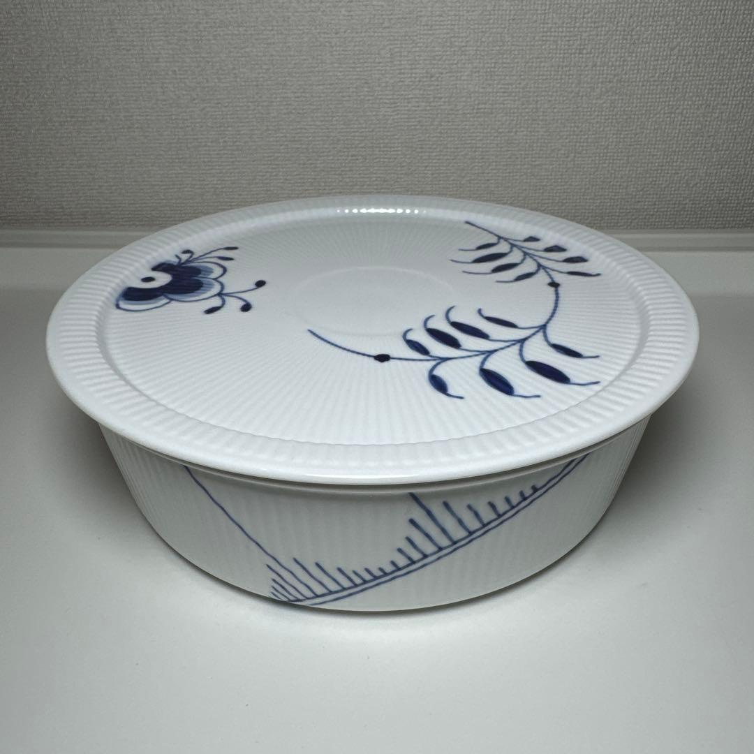 新品✨ロイヤルコペンハーゲン ブルーフルーテッドメガ オーブン 21.5cm Ｌ