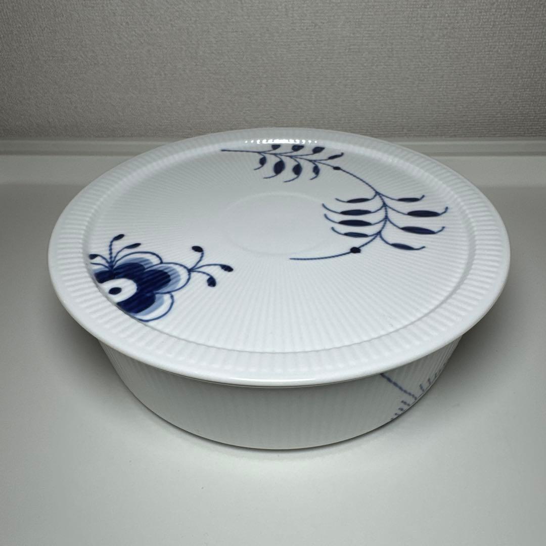 新品✨ロイヤルコペンハーゲン ブルーフルーテッドメガ オーブン 21.5cm Ｌ