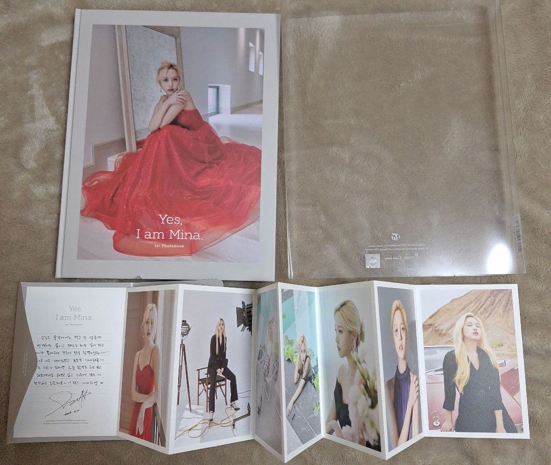 TWICE ミナ 写真集 【Yes, l am Mina】 - メルカリ