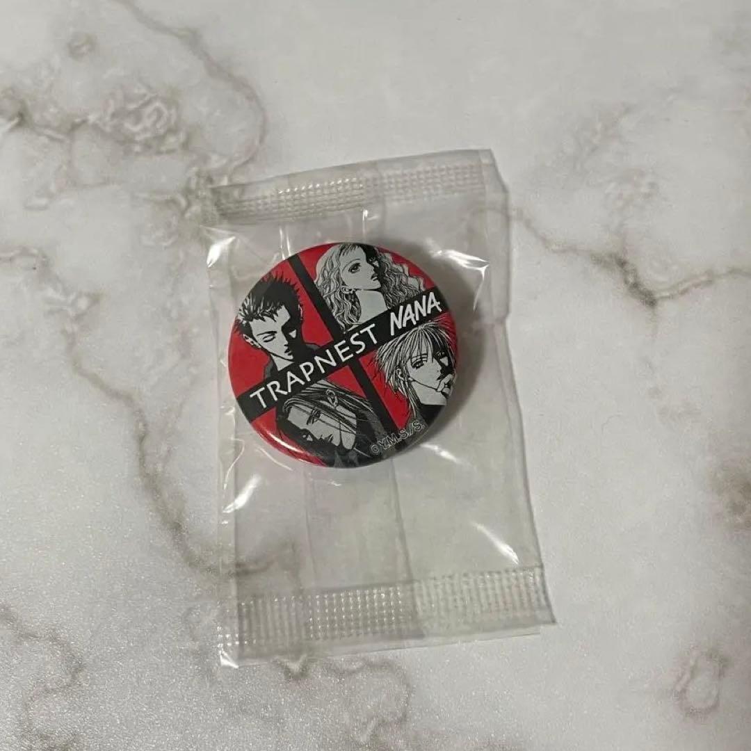 NANA 矢沢あい 缶バッチ トラネス ナナ TRAPNEST - メルカリ