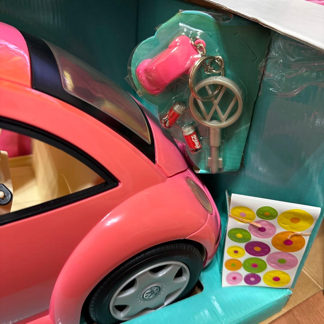 新品未使用 バービー フォルクスワーゲン ニュービートル 車 ミニカー
