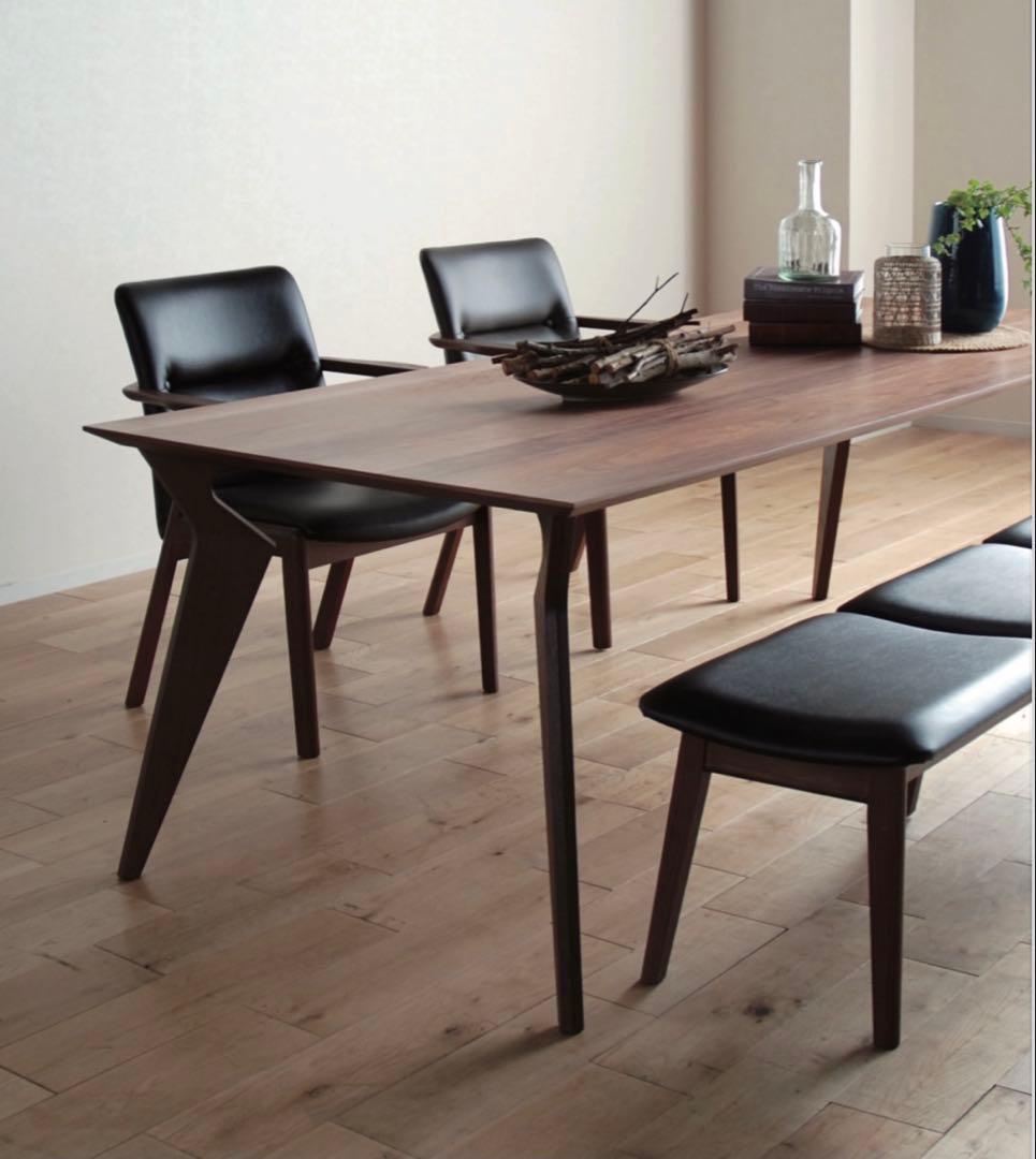 送料無料【美品】国産高級ダイニングテーブル 140cmブラウン（メラニン）