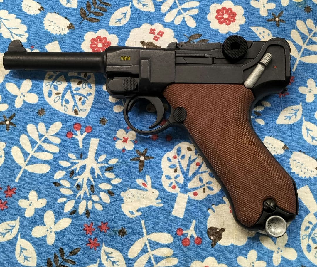 東京マルイ ルガーP08 エアーソフトガン （取説・当時のカタログ）付き