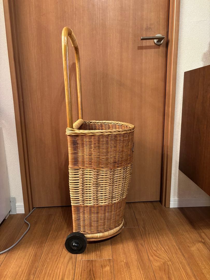 アンティーク ラタン カゴキャリー　ショッピングカート バスケット　籐　収納