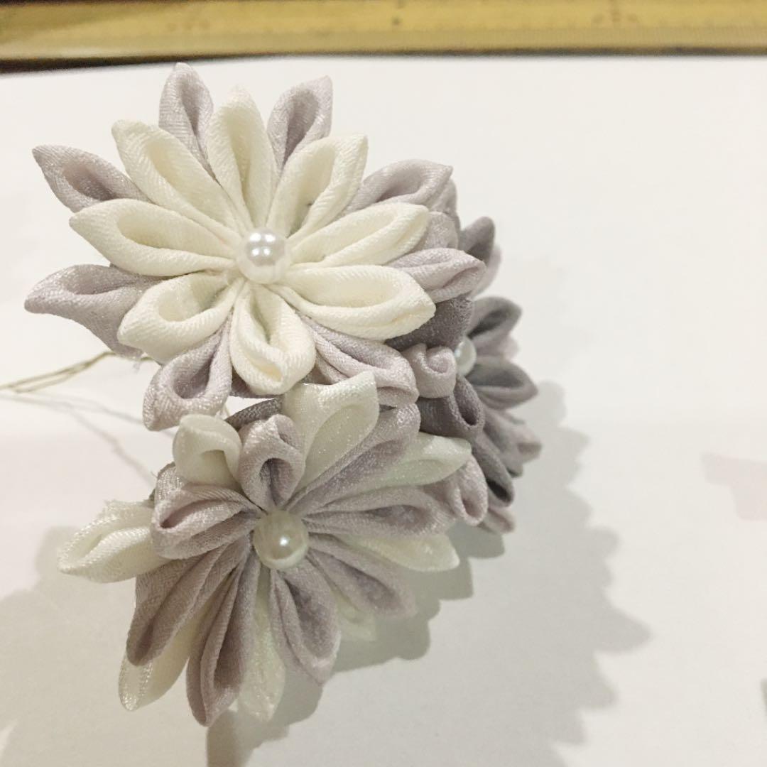 売約済み　つまみ細工の髪飾り