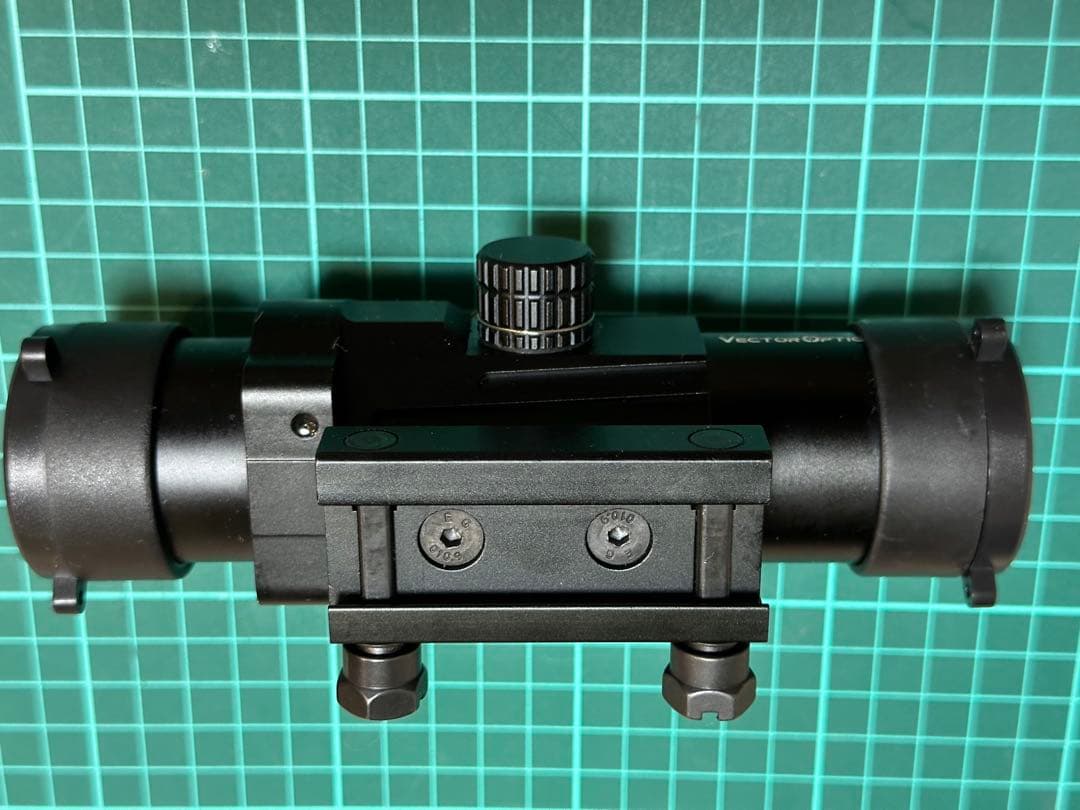 ベクターオプティクス キャリポス3×32 前後バトラーキャップ追加