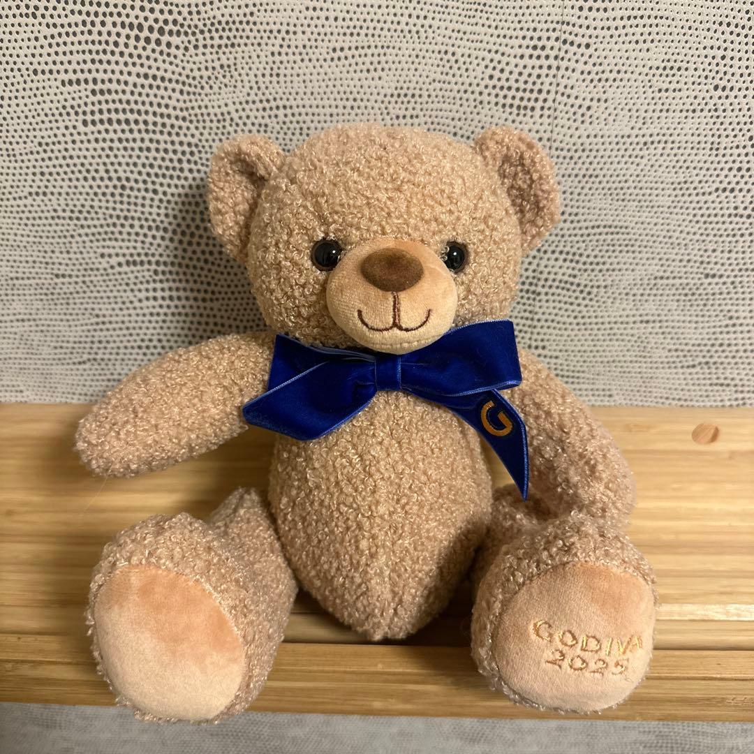 GODIVA ブッシュ ド ノエル ベア 2025 - メルカリ
