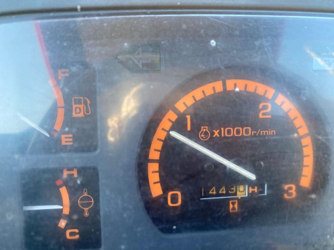 RYOKUSAN Turf Trax 12 トラクター(2台/現状渡し/軽油)