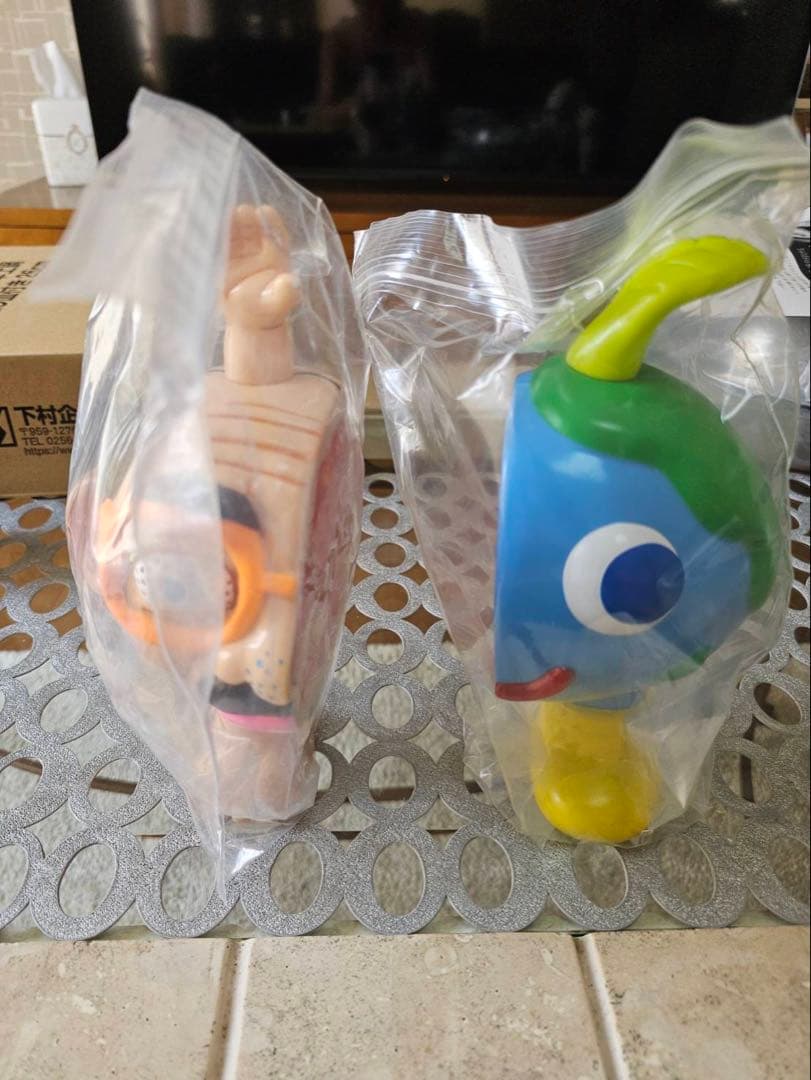 週末値下げ　デハラユキノリ✕Leeeeee Toy 半人類半地球