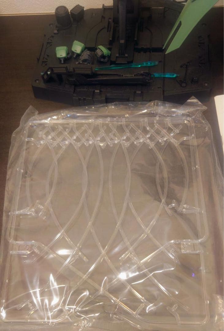 アクシズ社　オシリス・エリアル　ドミネーター　MGクシャトリヤ