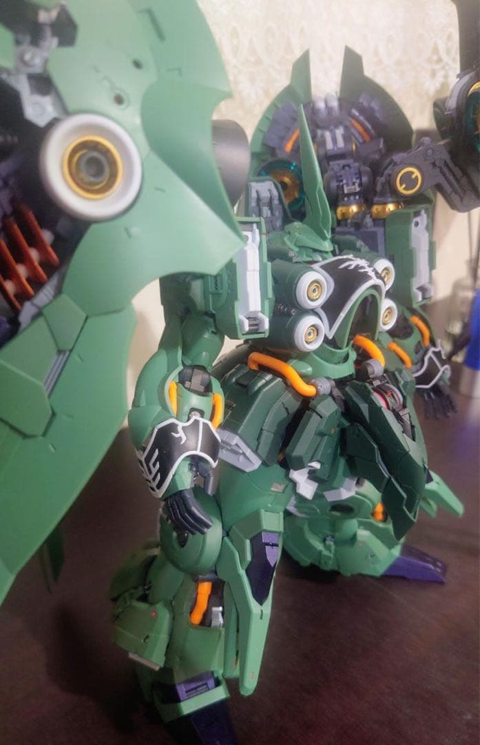 アクシズ社　オシリス・エリアル　ドミネーター　MGクシャトリヤ