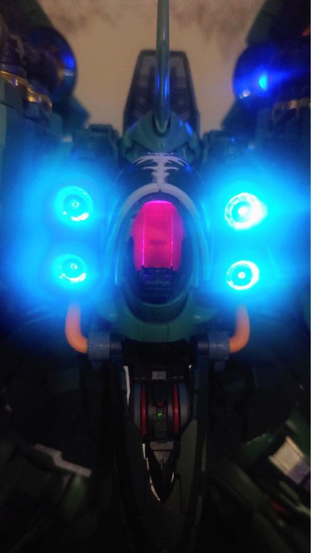 アクシズ社　オシリス・エリアル　ドミネーター　MGクシャトリヤ